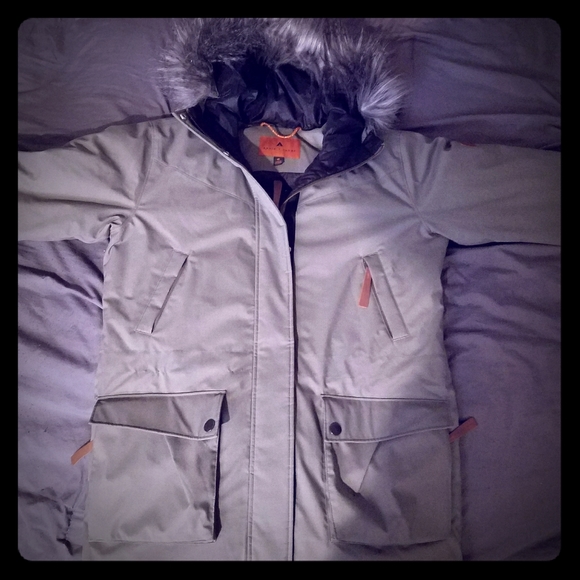 Basin + Range Parka - Picture 1 of 2